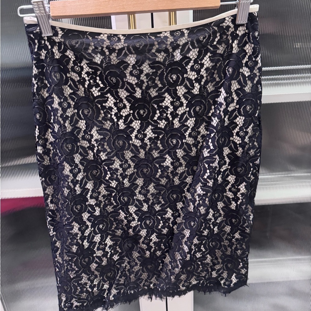 Diane Von Furstenberg Black Lace Pencil Skirt